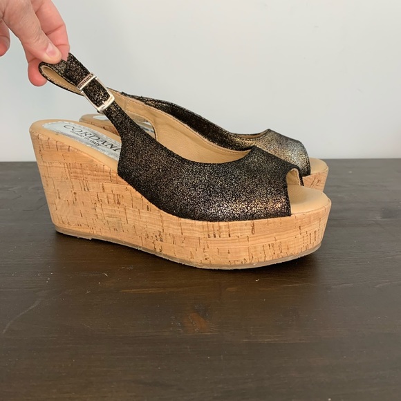 *2/$30 summer clearout* Cordani cork wedge heels - Picture 2 of 8